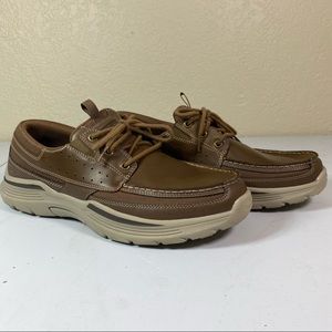 Skechers mens boat shoes sz 12 brown leather